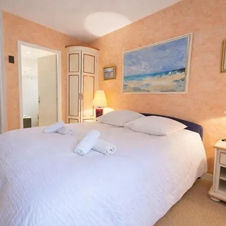 Les Terrasses De La Pinede, T3, 4p, & Pinede * Antibes