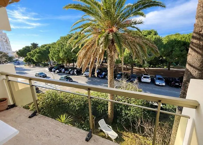 Les Terrasses De La Pinede, T3, 4p, & Pinede * Antibes